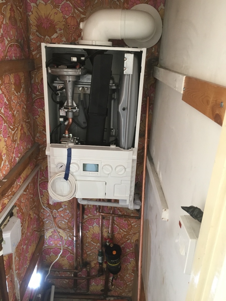 Heating Engineer: Image 2